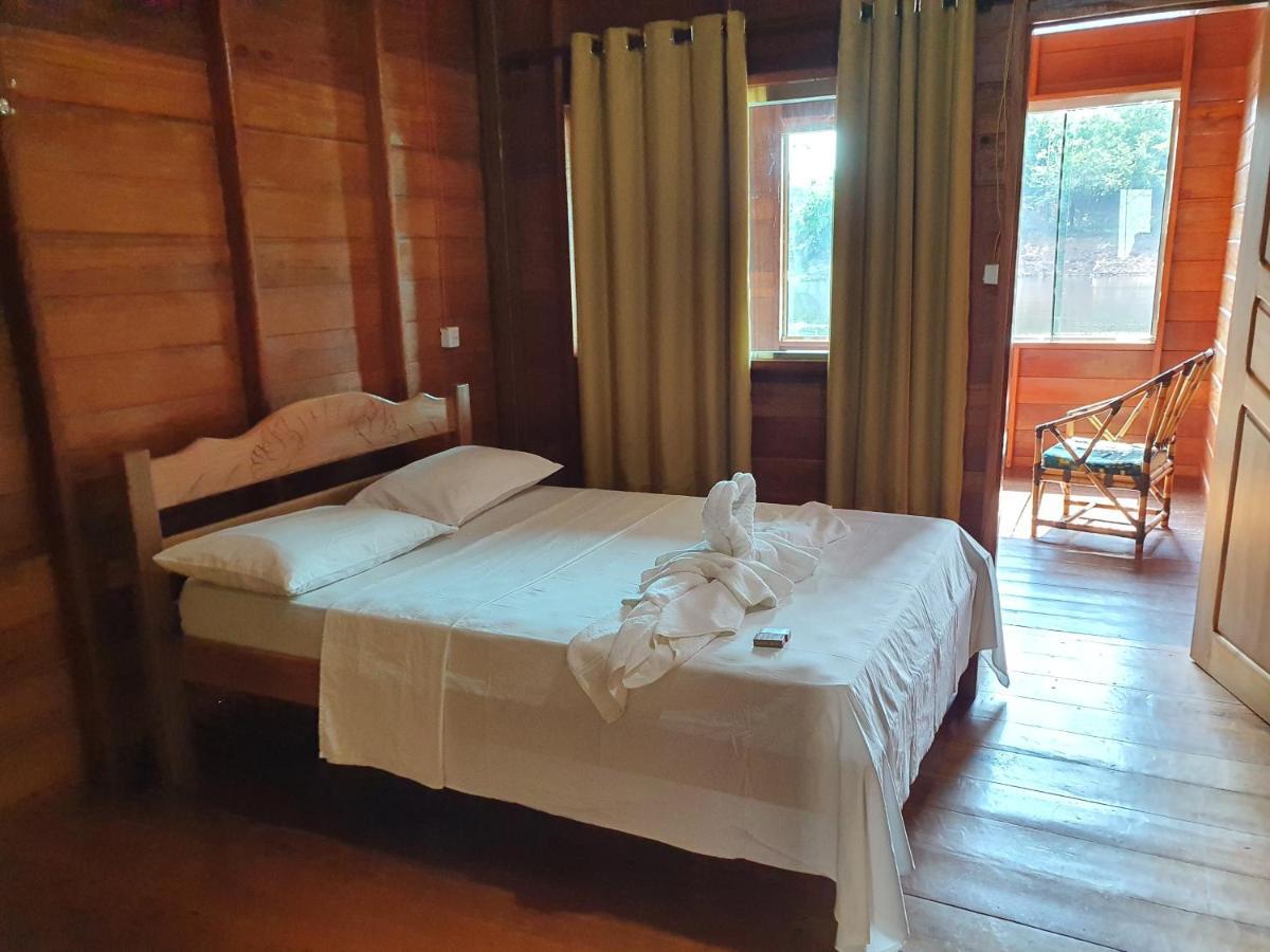 Amazon Arowana Lodge Careiro Esterno foto