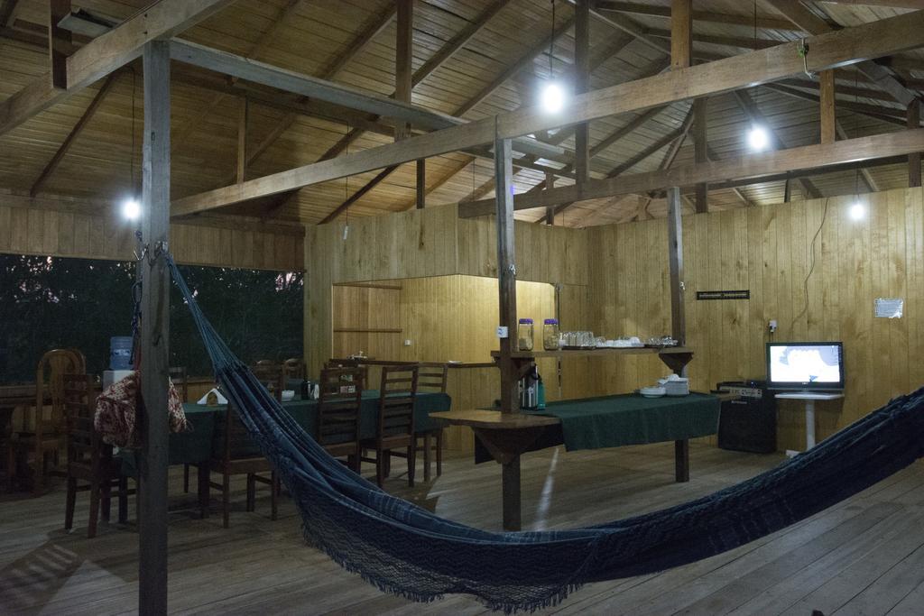 Amazon Arowana Lodge Careiro Esterno foto