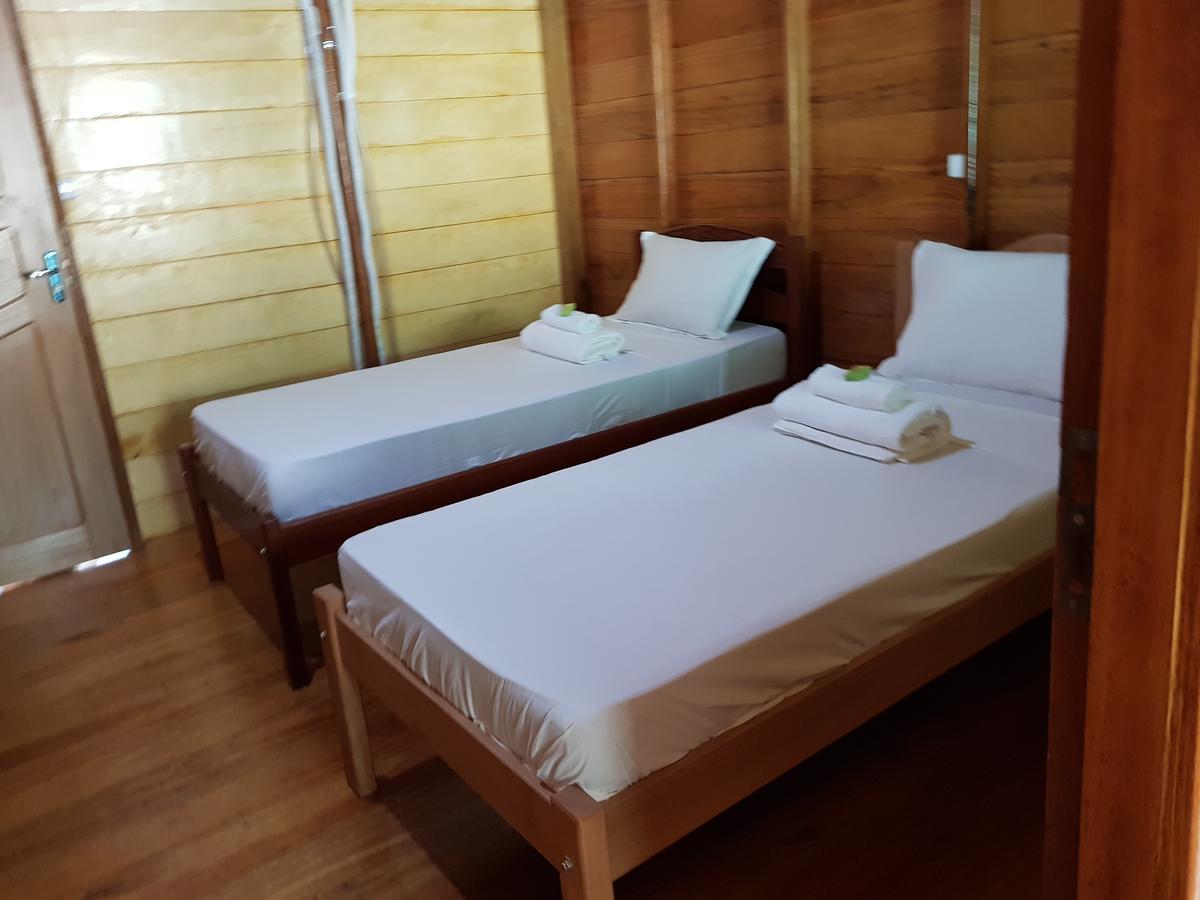 Amazon Arowana Lodge Careiro Esterno foto