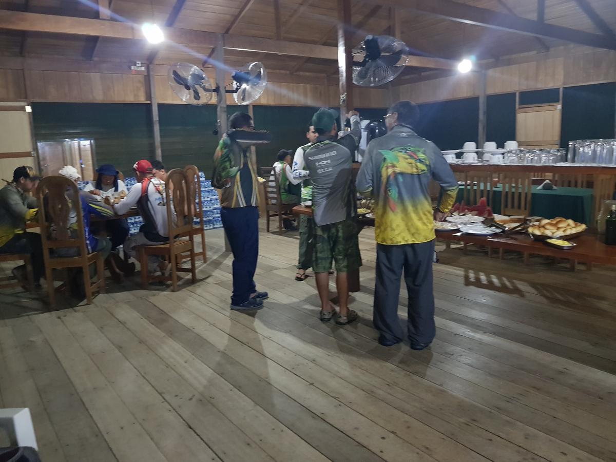Amazon Arowana Lodge Careiro Esterno foto