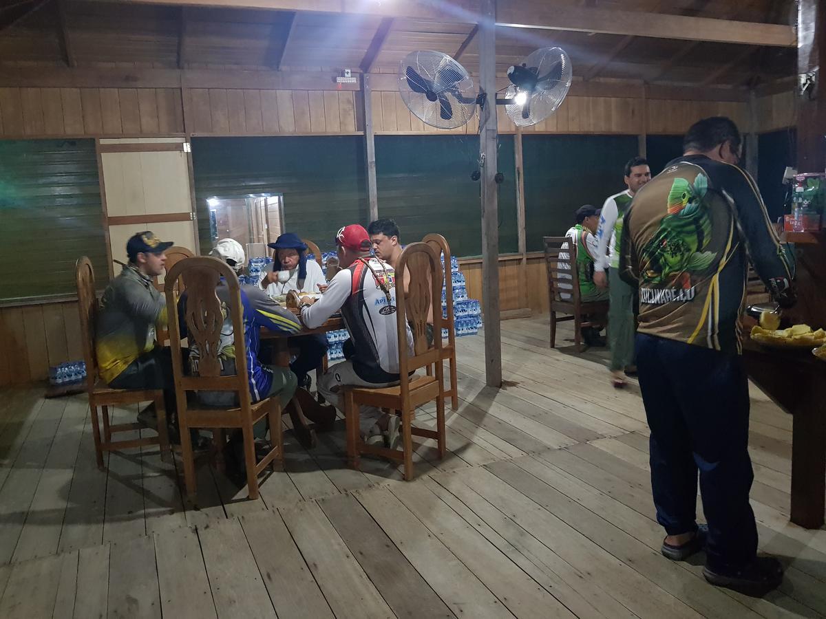 Amazon Arowana Lodge Careiro Esterno foto